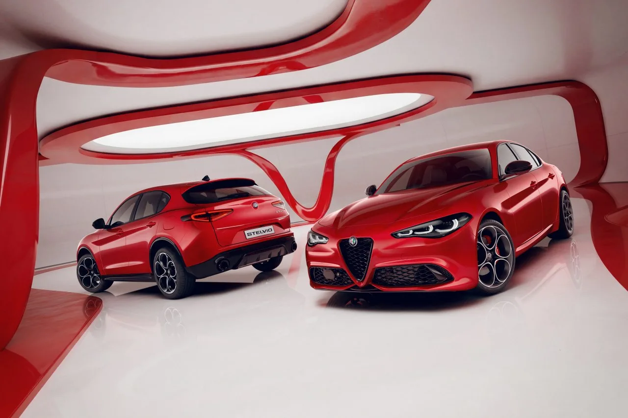 alfa_romeo_giulia_packperformance-a-alfa_romeo_stelvio_packperformance-1