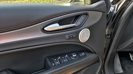 test-2025-alfa-romeo-stelvio-intensa-22-jtdm-15
