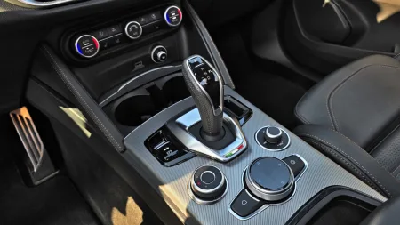 test-2025-alfa-romeo-stelvio-intensa-22-jtdm-25