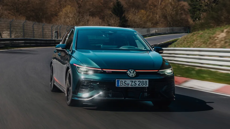 volkswagen-golf-gti-edition-50-nurburgring-rekord