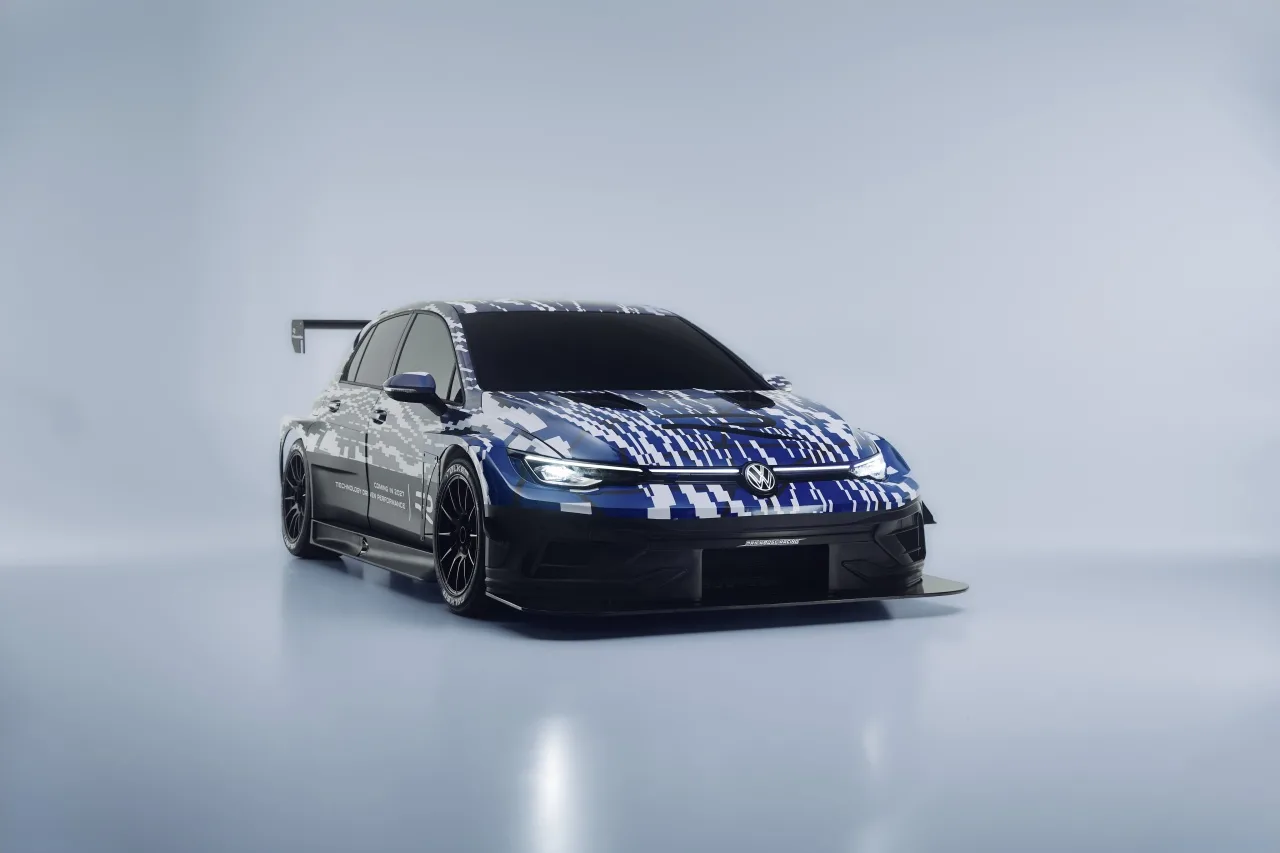 volkswagen-golf-r-24h-1