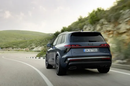 2026-audi-q7-nova-generace-10