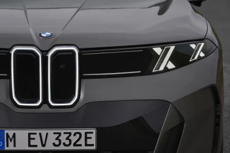 2026-bmw-ix5-60-xdrive-12