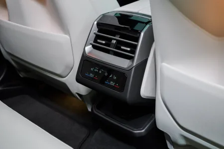 2026-bmw-ix5-60-xdrive-8