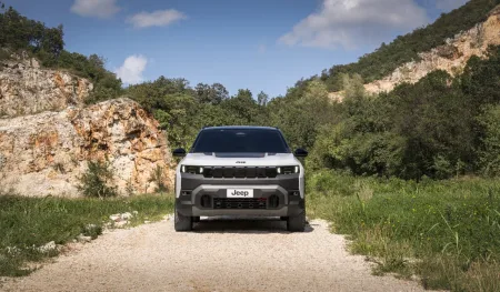 2026-jeep-compass-4xe-1-2