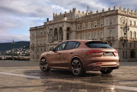 2026-maserati-grecale-folgore-facelift-2