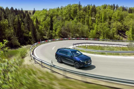 2026-mercedes-amg-gls-63-s-22