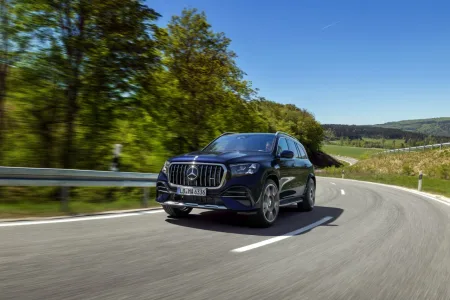 2026-mercedes-amg-gls-63-s-23