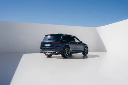 2026-mercedes-amg-gls-63-s-7