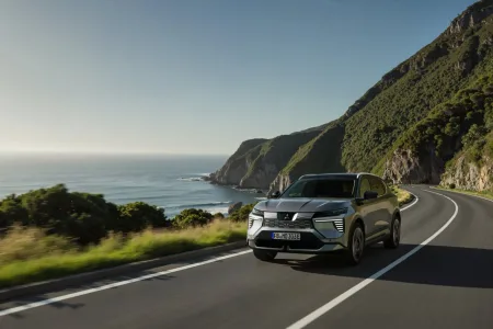 2026-mitsubishi-eclipse-cross-bev-02