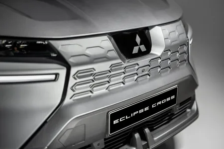 2026-mitsubishi-eclipse-cross-bev-06