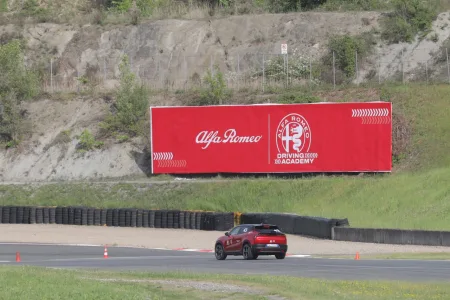 alfa-romeo-driving-academy-powered-by-scuderia-de-adamich-17
