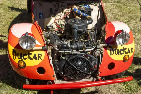 duckar-citroen-2cv-rally-dakar-2027-barbora-holicka-lucie-engova-7
