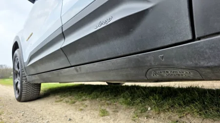 test-2026-jeep-avenger-4xe-north-face-16