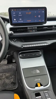test-2026-jeep-avenger-4xe-north-face-29