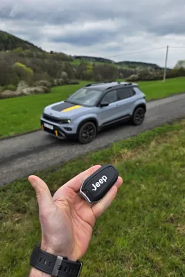 test-2026-jeep-avenger-4xe-north-face-48