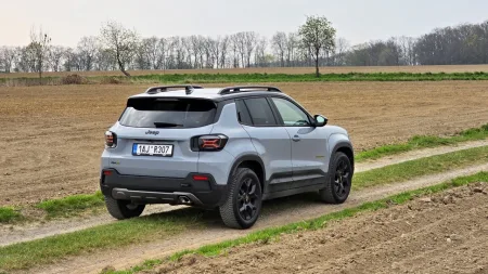 test-2026-jeep-avenger-4xe-north-face-7
