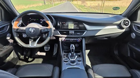 test-alfa-romeo-intensa-giulia-jtdm-q4-2026-17