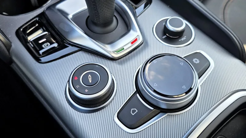 test-alfa-romeo-intensa-giulia-jtdm-q4-2026-22