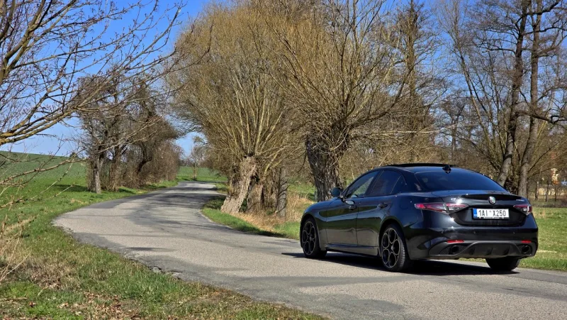 test-alfa-romeo-intensa-giulia-jtdm-q4-2026-36