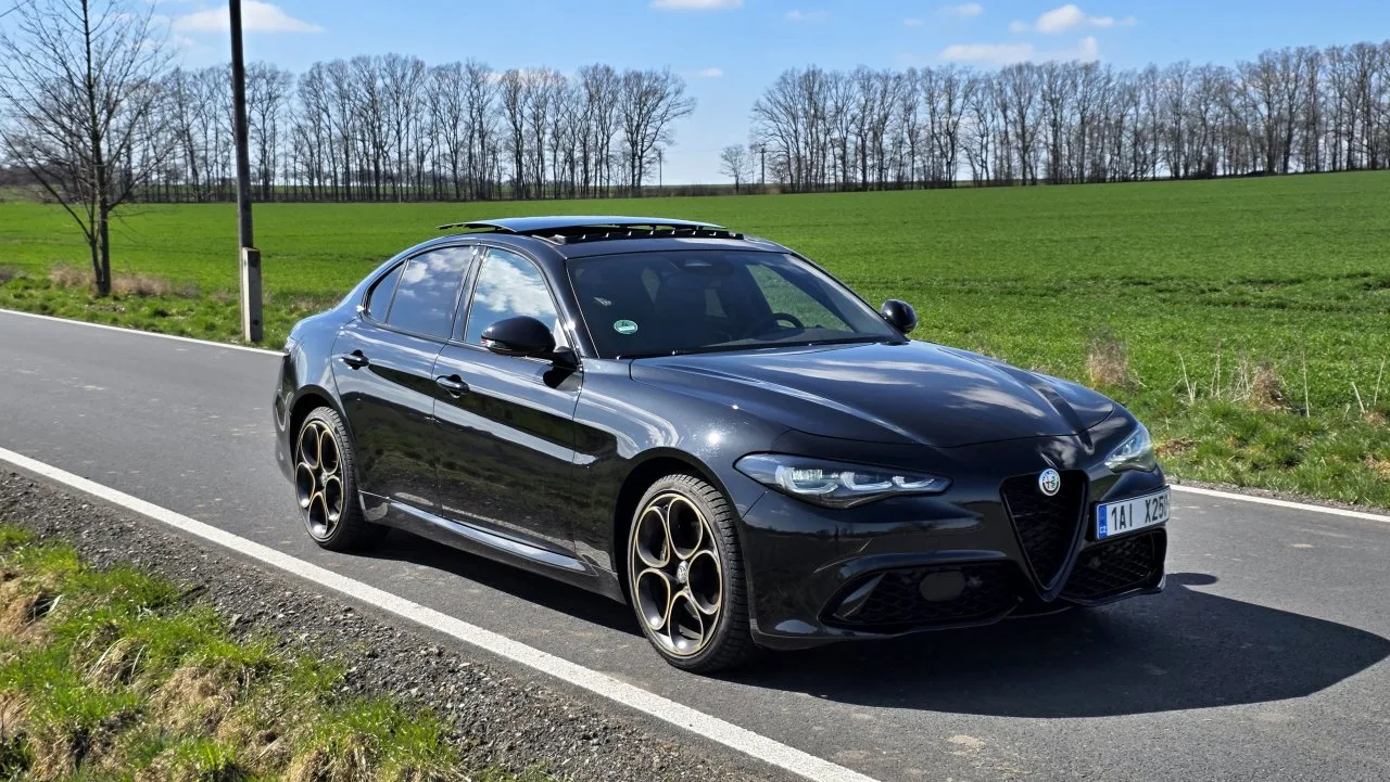 test-alfa-romeo-intensa-giulia-jtdm-q4-2026-8
