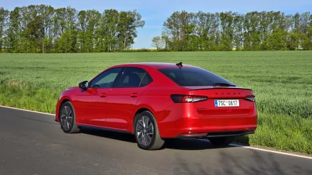 test-2026-skoda-superb-sportline-20-tdi-4x4-dsg-4