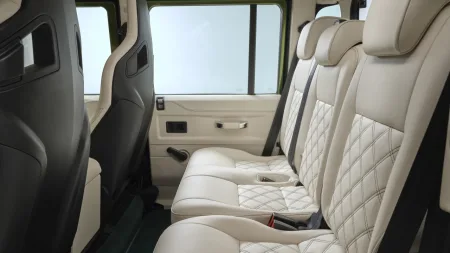 2026-classic-defender-v8-double-cab-10