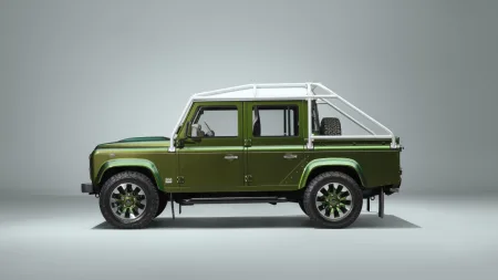 2026-classic-defender-v8-double-cab-3