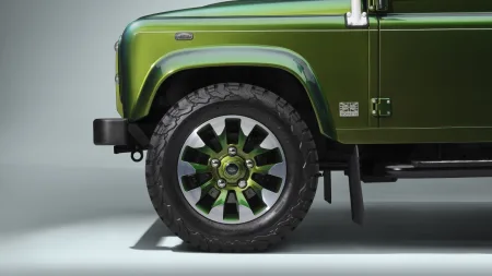 2026-classic-defender-v8-double-cab-6