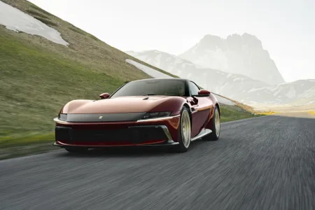 2026-ferrari-12cilindri-manuale-1