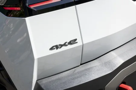2026-jeep-compass-4xe-prvni-jizda-4