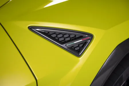 2026-lamborghini-urus-se-performante-facelift-12
