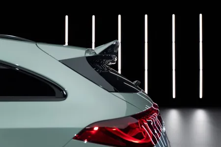 2026-mercedes-amg-cla-45-4matic-elektromobil-15