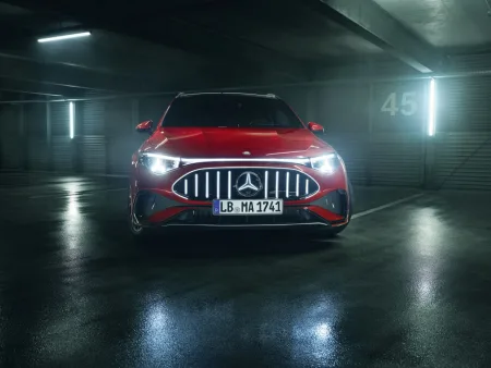 2026-mercedes-amg-cla-45-4matic-elektromobil-19