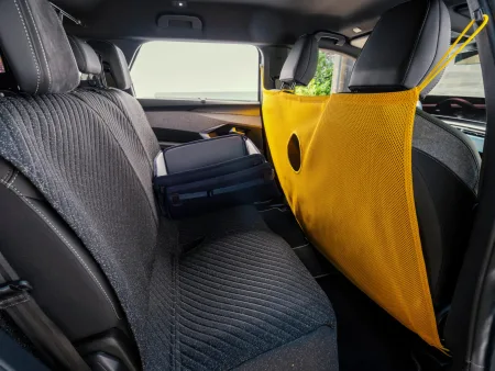 2026-peugeot-e-5008-dog-edition-koncept-11