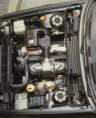 bmw-rady-6-e24-20