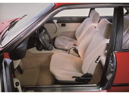bmw-rady-6-e24-7