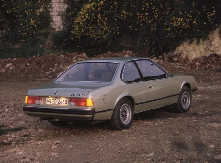 bmw-rady-6-e24-9