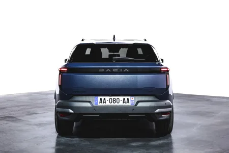 dacia-striker-hybrid-150-4x4-2026-7