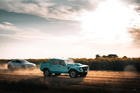 lamborghini-lm002-2