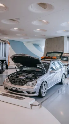 mercedes-benz-c-32-amg-medical-car-mercedes-benz-museum-12