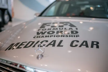 mercedes-benz-c-32-amg-medical-car-mercedes-benz-museum-3