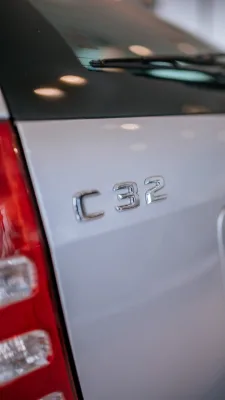 mercedes-benz-c-32-amg-medical-car-mercedes-benz-museum-5