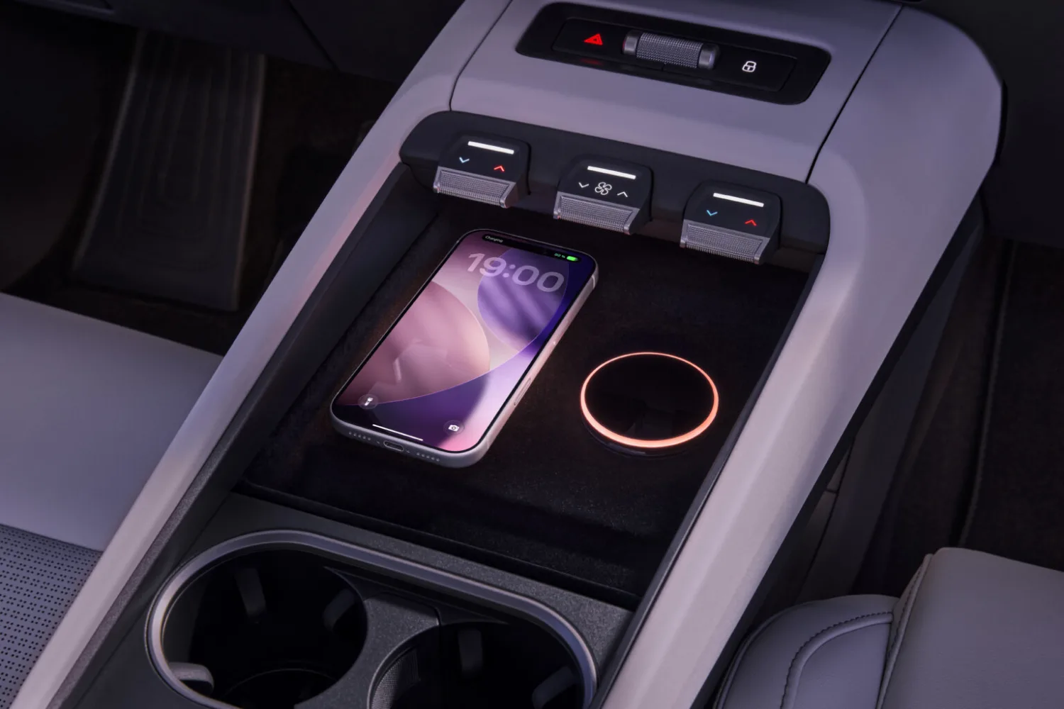 skoda-bezdratove-dobijeni-telefonu-vylepseni-1