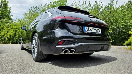 test-2026-audi-a6-avant-v6-30-tdi-quattro-12
