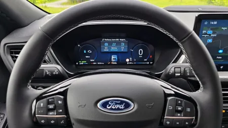 test-2026-ford-kuga-hybrid-awd-sound-edition-18