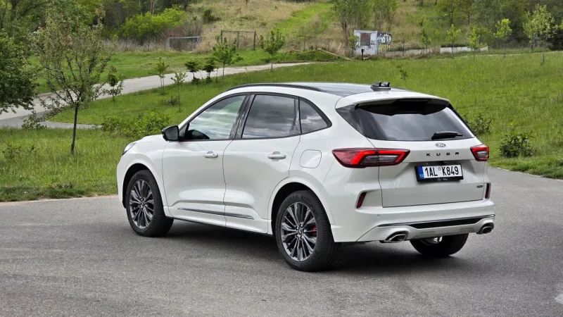 test-2026-ford-kuga-hybrid-awd-sound-edition-7