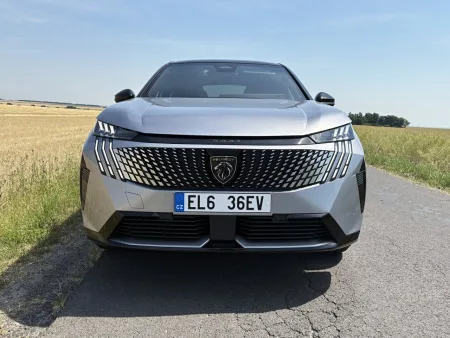 test-2026-peugeot-e-3008-gt-dual-motor-239-kw-1