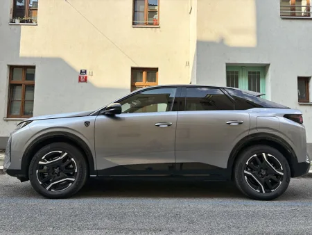 test-2026-peugeot-e-3008-gt-dual-motor-239-kw-18