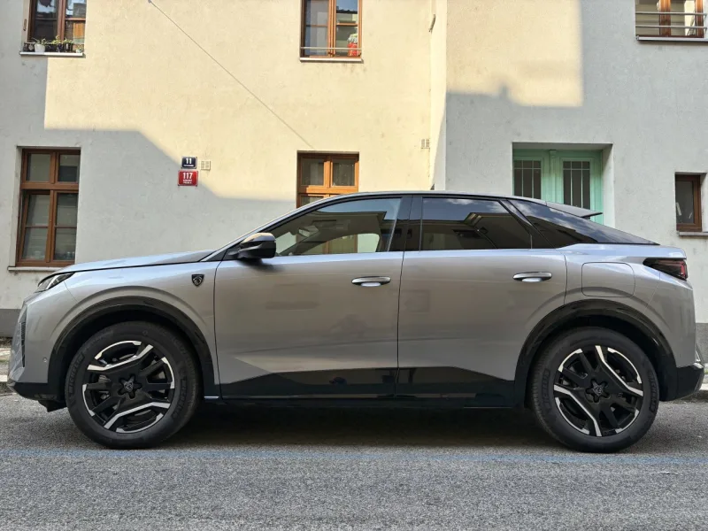 test-2026-peugeot-e-3008-gt-dual-motor-239-kw-18